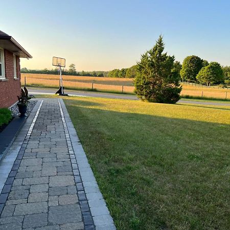 Bowmanville Event Place Εξωτερικό φωτογραφία
