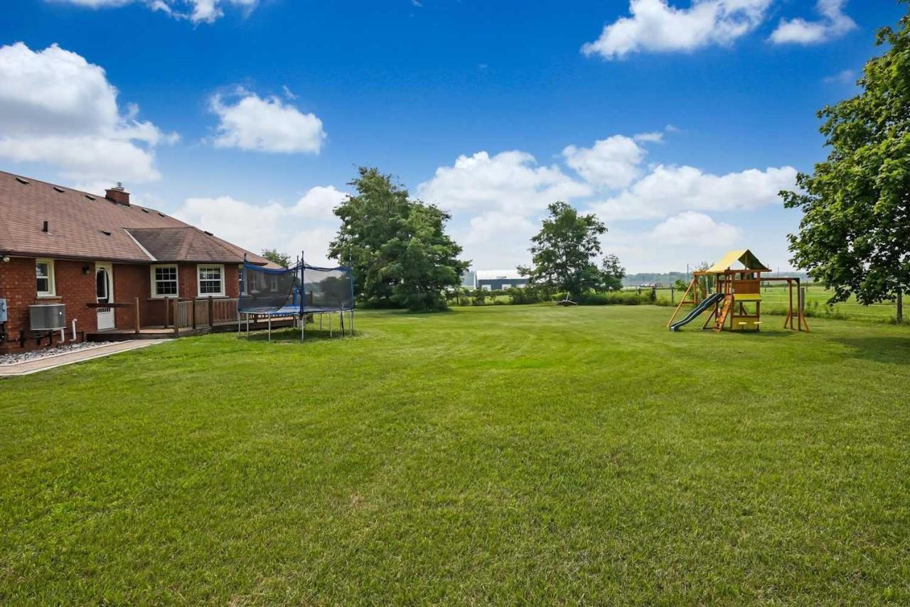 Bowmanville Event Place Εξωτερικό φωτογραφία