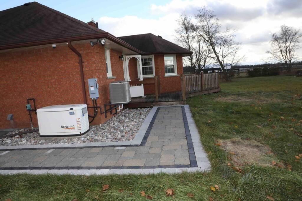 Bowmanville Event Place Εξωτερικό φωτογραφία